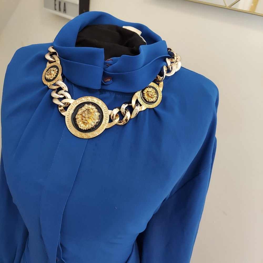 Blue button blouse - Picture 6 of 11